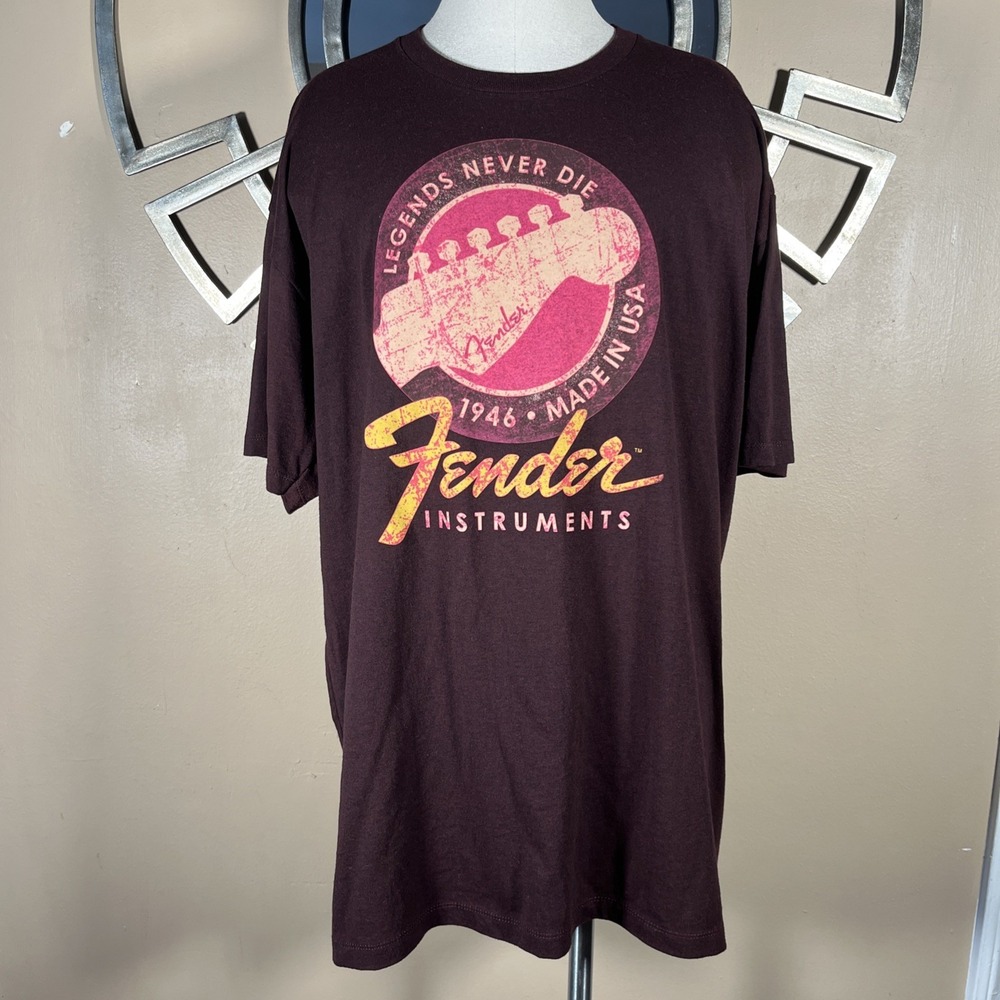 Genuine‎ Fender "Legends Never Die" Guitar Logo  Grunge T Shirt Sz. 2XL